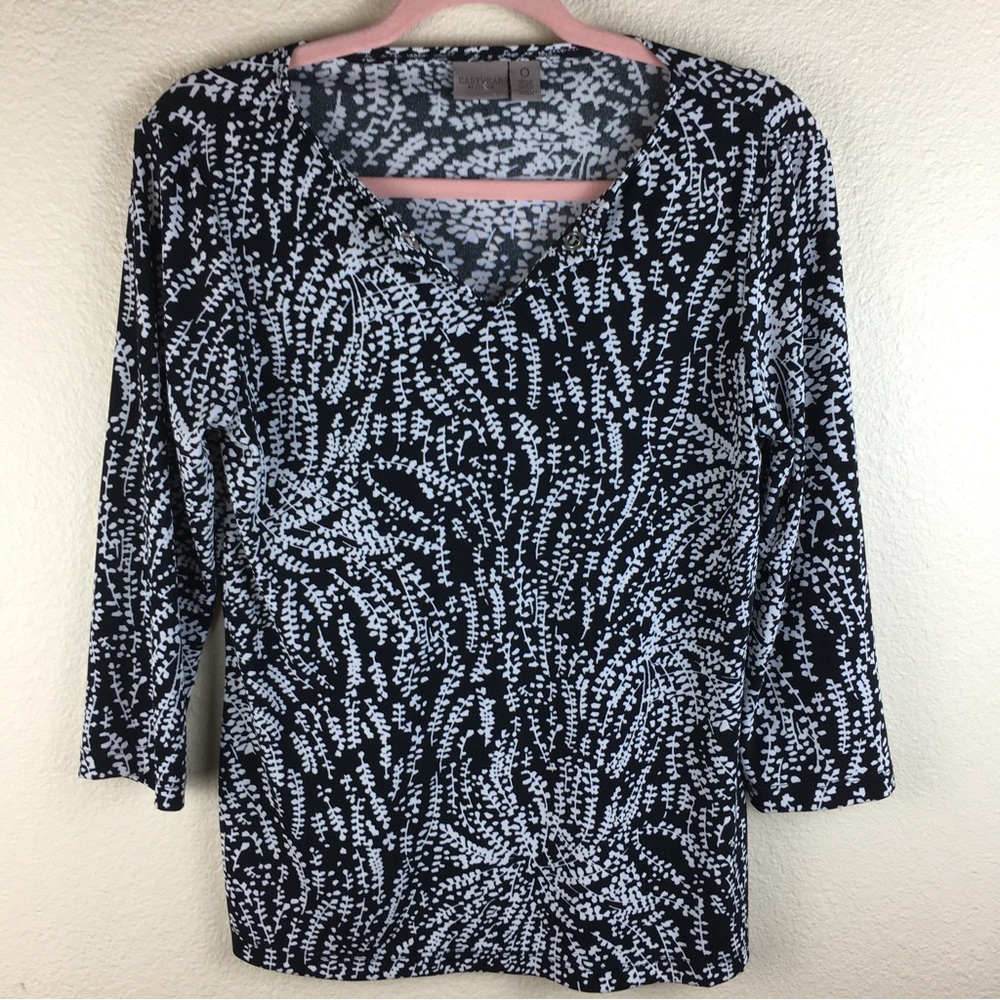 Chico's Easywear Women's Black White Print 3/4 Sleeve Top Slinky Fabric Size 0